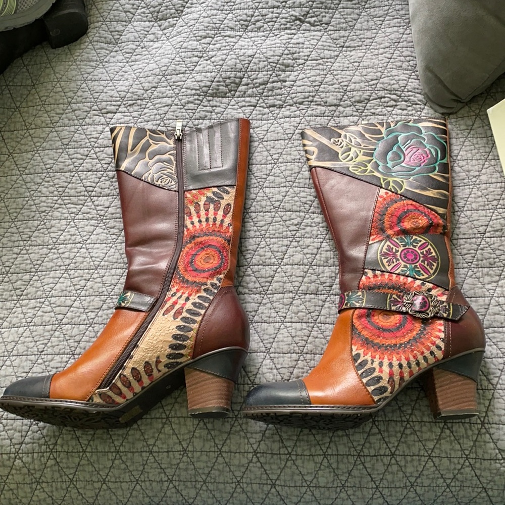 L’Artiste leather boots